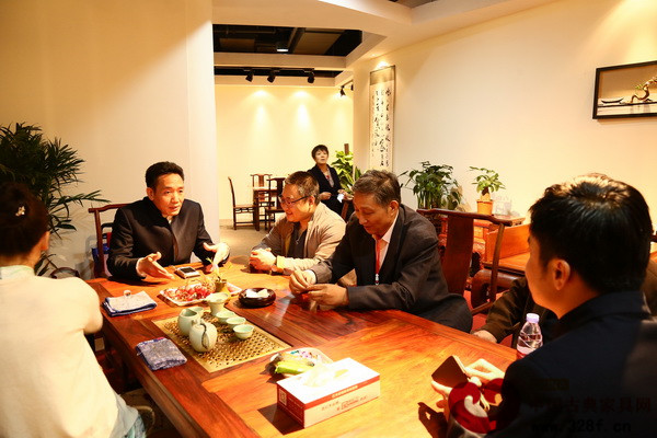 2016中國紅木家具文化博覽會(huì)暨中式家居文化節(jié)(圖3) 2016中國紅木家具文化博覽會(huì)暨中式家居文化節(jié)(圖3)